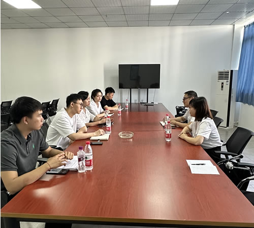 市局領(lǐng)導(dǎo)蒞臨指導(dǎo)，共繪綿陽市先鋒醫(yī)療器械新篇章！